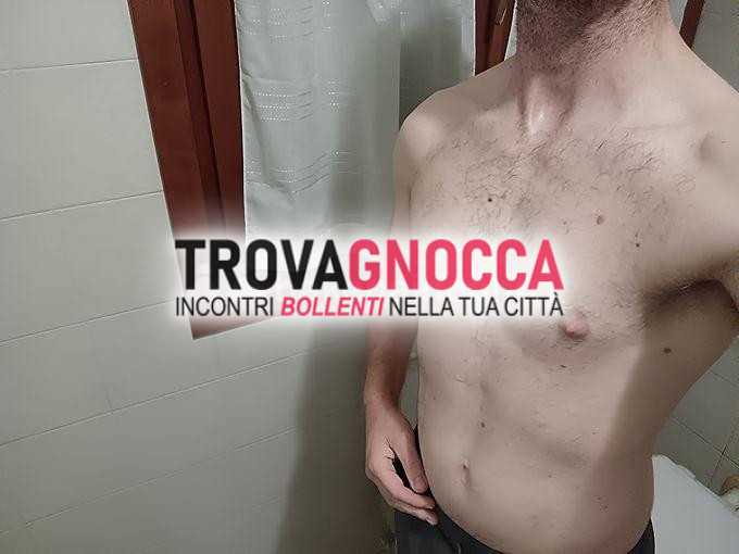 novità ragazzo affascinante ti offre piacevole esperienza intima.