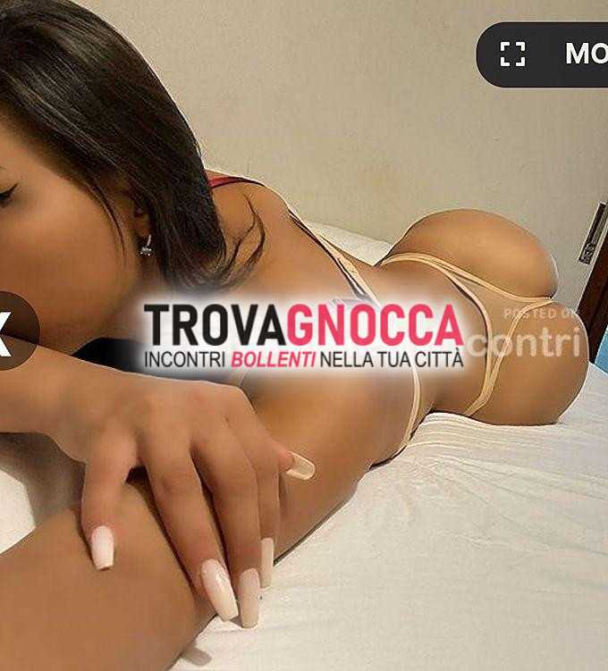 affascinante troia forma fisica straordinaria e passione sesso profondo gola davvero molto profonda. lecco ti regalerÒ momenti indimenticabili
