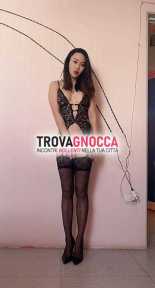 nuova .incantevole ragazza orientale sensuale carina e simpatica.foto vere garantite