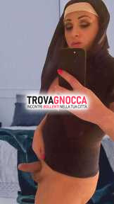 la leggendaria madre superiora transessuale fuggita convento delle sorelle zoccole si dirige verso convento delle suore straccia capocchie qui pompei. la leggendaria madre superiora transessuale fuggita convento delle sorelle zoccole si dirige verso convento delle suore straccia capocchie qui pompei.
