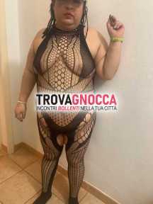 bambola mora formosa very sexy