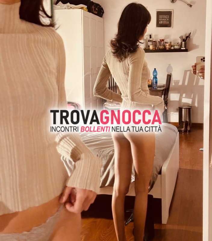praia mare. ho 19 anni e sono bellissima. scopo mio ragazzo davanti te vivo.