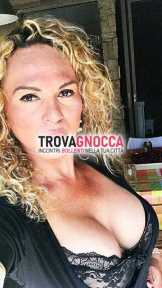 sandra transessuale incantevole appena arrivata È top sia attiva che passiva. sandra transessuale incantevole appena arrivata È top sia attiva che passiva.
