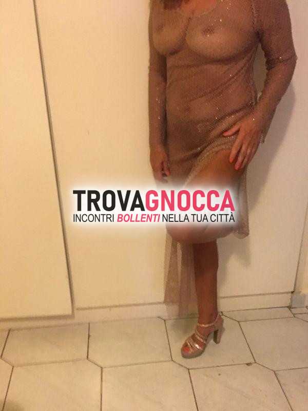 💎 ilaria 💎 italiana e completamente amatoriale vanta corpo abbronzato e bellezza mozzafiato suoi affascinanti occhi blu e lunghi capelli biondi. 💄👠