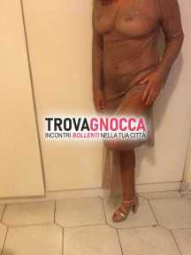 💎 ilaria 💎 italiana e completamente amatoriale vanta corpo abbronzato e bellezza mozzafiato suoi affascinanti occhi blu e lunghi capelli biondi. 💄👠