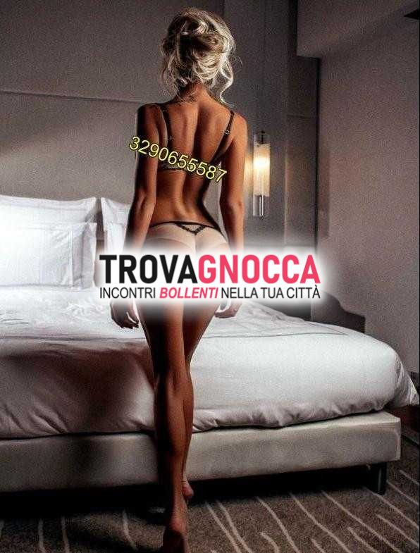 polina giovane ragazza russa dolce e elegante È qui prima volta italia ti aspetta ambiente riservato prefetto momenti sensuali e trasgressivi