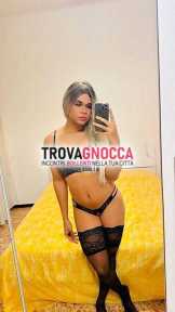 transessuale versatile fantastico 22 cm 🍆🍑🍌

incredibilmente affascinante. davvero sorprendente. perfetto connubio dolcezza e seduzione. provocante ardente e irresistibile corpo urlo.