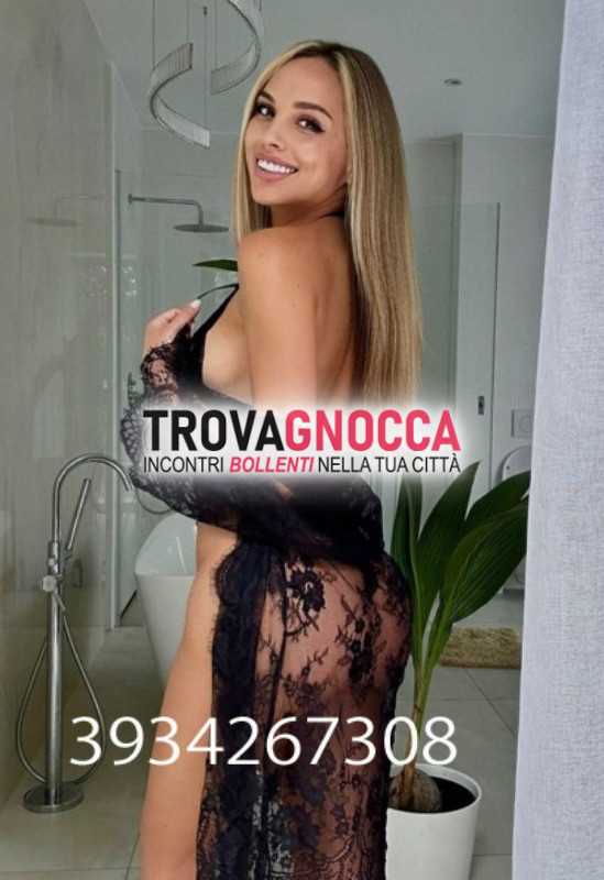 sofia massaggiatrice biondina tuo relax