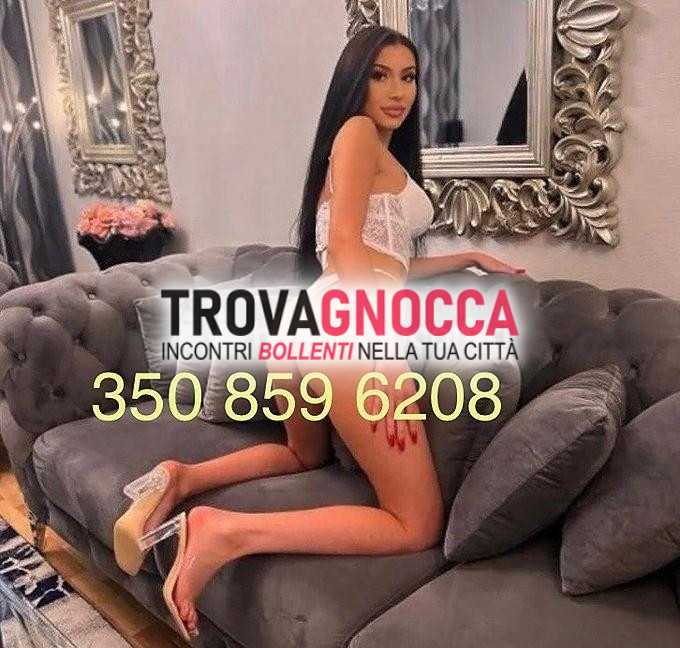 appena arrivata brunico 🎀 foto 100 reali 🎀 sensuale bambolina erotica e passionale 👠👄