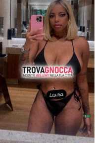laura incendiaria e coinvolgente…
sempre presente ogni occasione… 👄
bellissima e seducente bambolina ardente e piena passione m laura incendiaria e coinvolgente…
sempre presente ogni occasione… 👄
bellissima e seducente bambolina ardente e piena passione m
