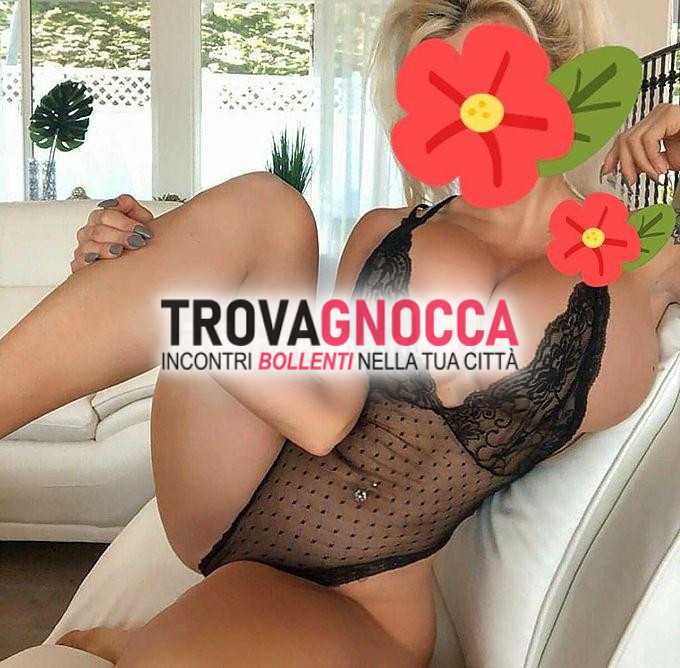 carolina🍎 bionda desiderio🍌bocca incandescente sexy e vogliosa . divinitÀ sesso orale curve sudore 100verissima