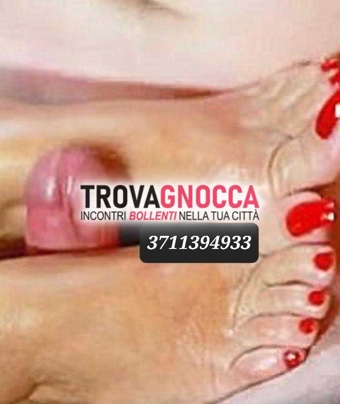 di passaggio signora italiana matura completa