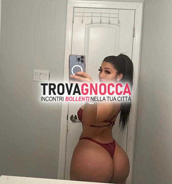 valentina app È finalmente al centro💞💚non perdere l'occasione fantastico pompino❗❗caldo-vagina stretta🥵 potrai gustarti anche massaggi erotici💞 ambiente climatizzato