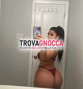 valentina app È finalmente al centro💞💚non perdere l'occasione fantastico pompino❗❗caldo-vagina stretta🥵 potrai gustarti anche massaggi erotici💞 ambiente climatizzato