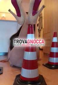♥️milf italiana curvy ti offro momento eccitante mentre mi masturbo davanti te vibratore dea delle spagnole ♥️
