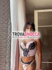 zoccolona accaldata 💕💥🔥🔥 dolce e sensuale 👑💖 donna💖👑 corpo stretto e bocca fragola irresistibile 👑 fino tardi 💓🔥👑🔥