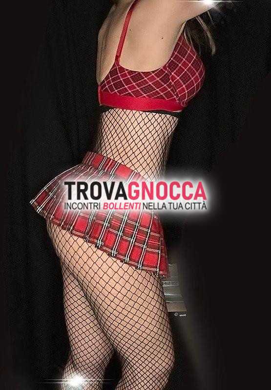 aleksandra incantevole bionda italiana nuova milano