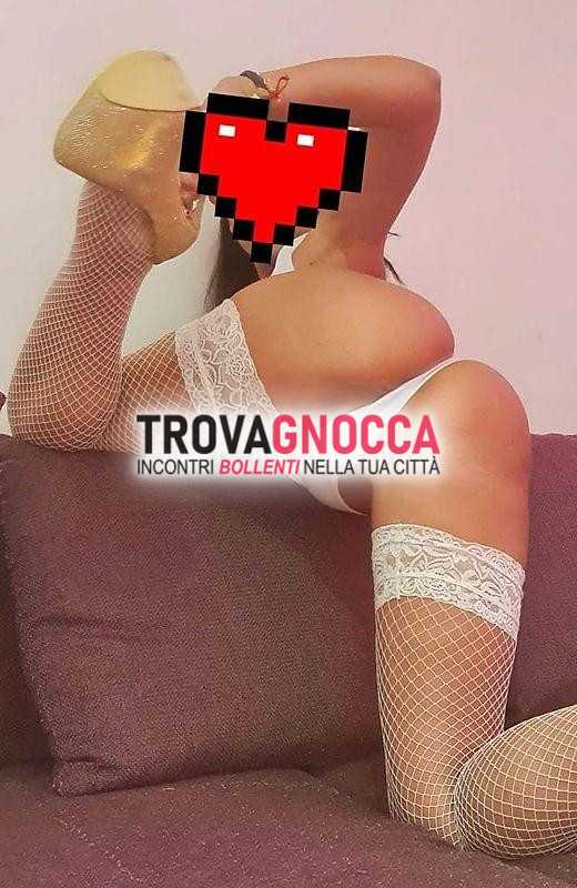 prima volta un'interessante novita. foto amatoriale autentica tutto vero e senza fregature. bulgara🇧🇬 e spagnole gustose   venuta sulle t un'esperienza unica