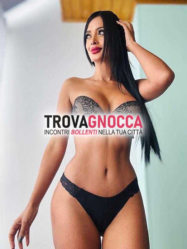 sophia latina seducente e appassionante 🔥