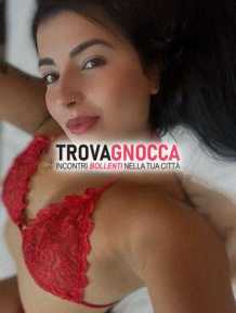 maglie💞 kiara È vero schianto e ha natura altamente erotica🔞🔝 vagina indefinibile urlo🥰veramente. esperta nell'arte dell'amore È completa e sempre disponibile ogni desiderio
