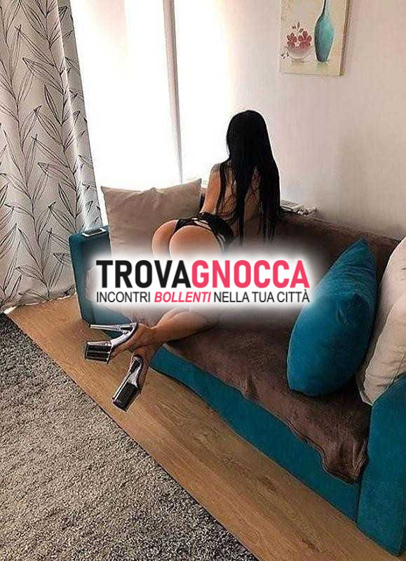 yelenna❤️ È qui prima volta latina ❤️non chiamate numeri privati ❤️❤️
