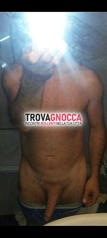 singolo cerca singola o coppie momenti intimi e divertenti