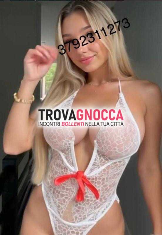 👀 appena arrivata monopoli. 🍯 🍇 foto 100 reale. gran pompinara. fantastico culetto pronto essere scopato. amante dei piaceri piÙ intensi e sensuali