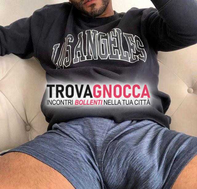 affascinante ragazzo massaggi rilassanti uomo sexy e virile.