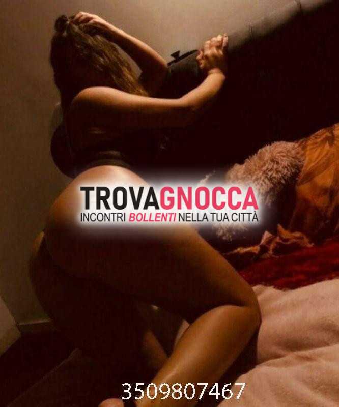 appena arrivata fantastica napoletana ricerca divertimento . vieni che ti farÒ passare tempo splendido😘