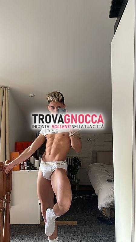 new🔥 ragazzo sexy e voglioso carico sperma solo te 💦💦🔥🔥 massaggio rilassante che si conclude finale hot