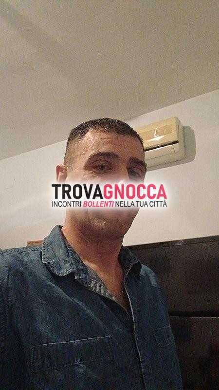 sono giovane cerca donna matura cui poter condividere momenti divertimento e spensieratezza.