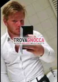 cerco divertimento e sono disponibile esperienze car sex oppure posso raggiungo chi desidera vivere momenti intensi insieme.