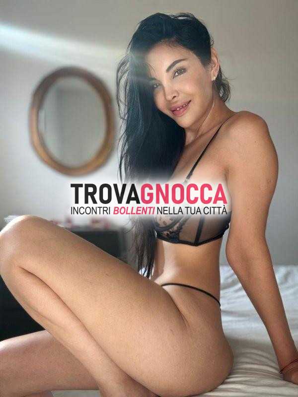 🐈‍⬛nikita🐈‍⬛la seducente mora argentina👸🏻 irresistibile come❤️‍🔥 frutto brivido pronta farsi scoprire e assaporare🌙.