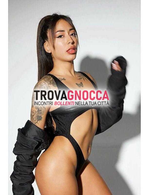 ragazza splendida desiderosa vivere esperienze intense e appassionanti ❤️