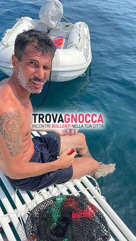 solamente donne🚺🔞se muscolosi non fanno te allora sono esattamente ciò che stai cercando 😋