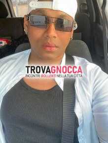attraente bello dotatto ospito contattami solo whatsapp attraente bello dotatto ospito contattami solo whatsapp