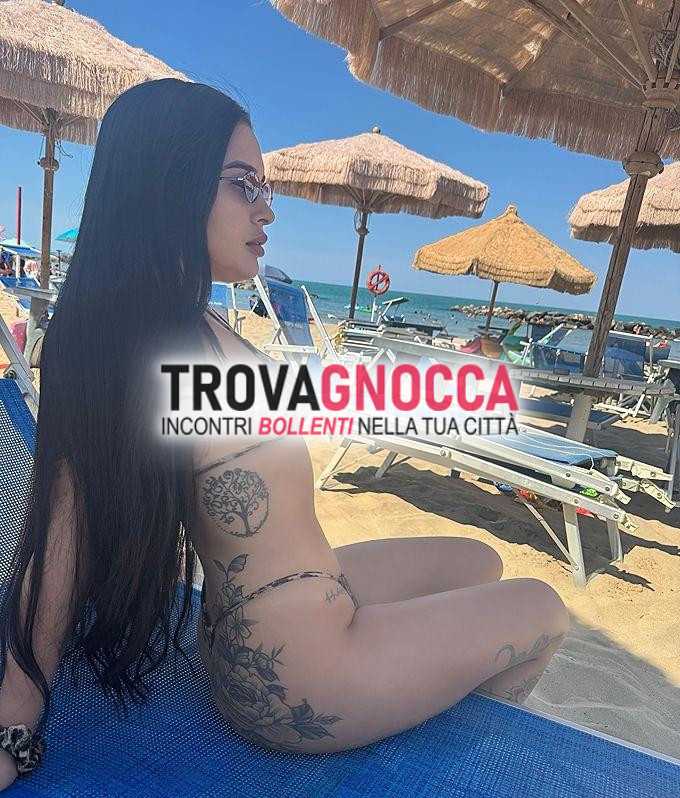 ❄️100 reale 🔥ambiente climatizzato ❄️stupenda 👙🍑 figura sogno passionale soffice e molto affascinante ❤️💕