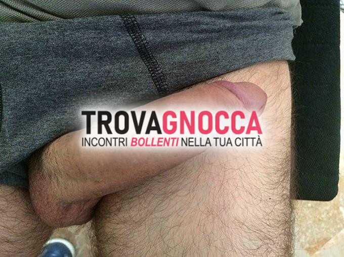 giovane etero completamente attivo. solo chi ama l'azione