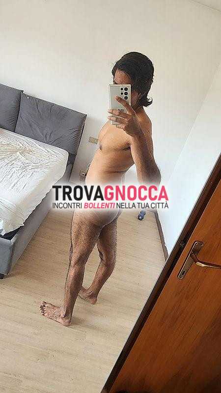 attraente giovane dotato bel minchia cerca ragazzina o donna.