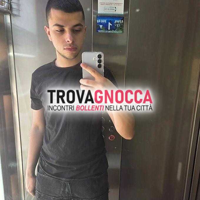 giovane napoli forte desiderio svago rigorosamente tutto sicurezza. solo donne che hanno voglia divertirsi