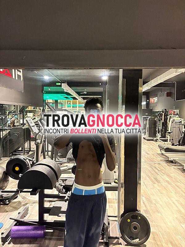 nero 21 anni molto simpa