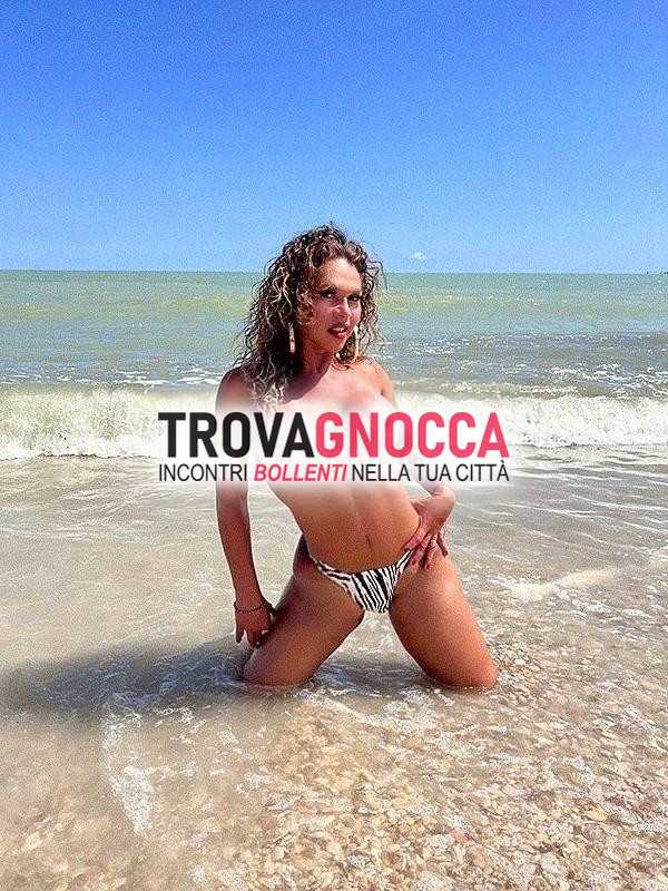 sandra È transessuale incantevole appena arrivata pronta soddisfare ogni desiderio sua natura attiva e passiva.