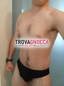 novitÀ ragazzo etero giovane 18 anni atletico e carico