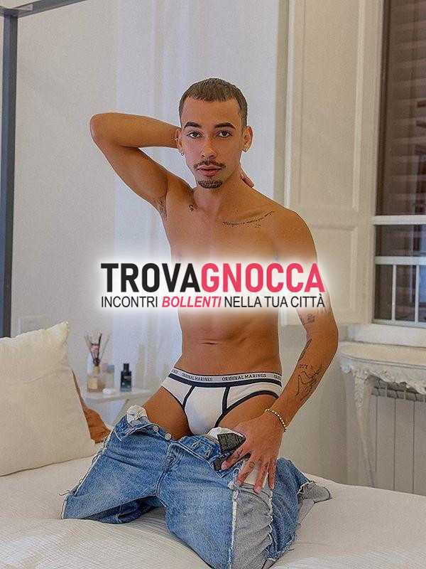 ragazzo brasiliano 🇧🇷🔥
disponibile esperienza completa sia attivo che passivo 😈🔥