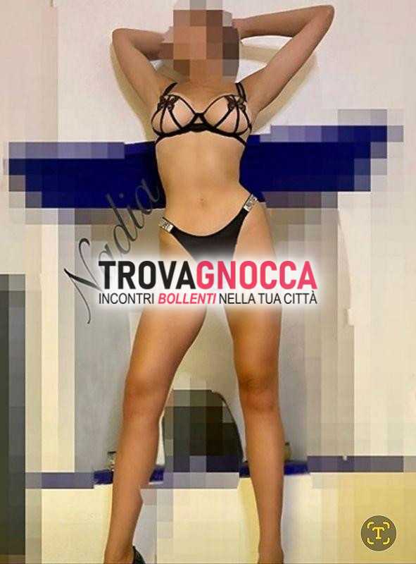 in zona cerenova nadia ti aspetta preliminari urlo e gola profonda che ti lascerÀ senza fiato.