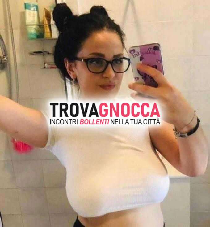 appena arrivata mistress offre sensuale massaggio prostata includendo fantastiche sessioni piedi e splendida pioggia dorata.
