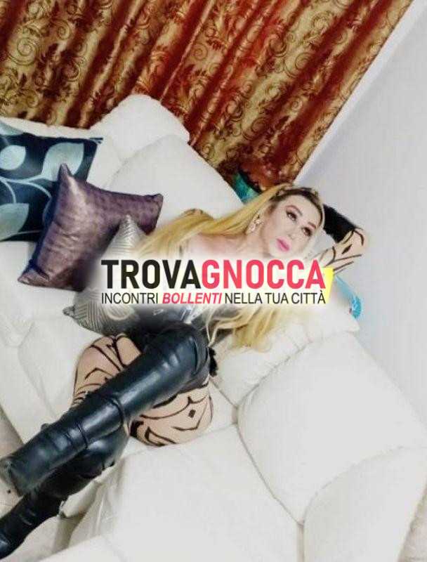 montesilvano presenta top trans💞carlotta💞un'affascinante bellezza super ardente e inimitabile. questa fantastica pompinara È regina dei pompini caraibici capace portarti viaggio gola profonda.