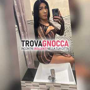transessuale provocante e desiderosa.