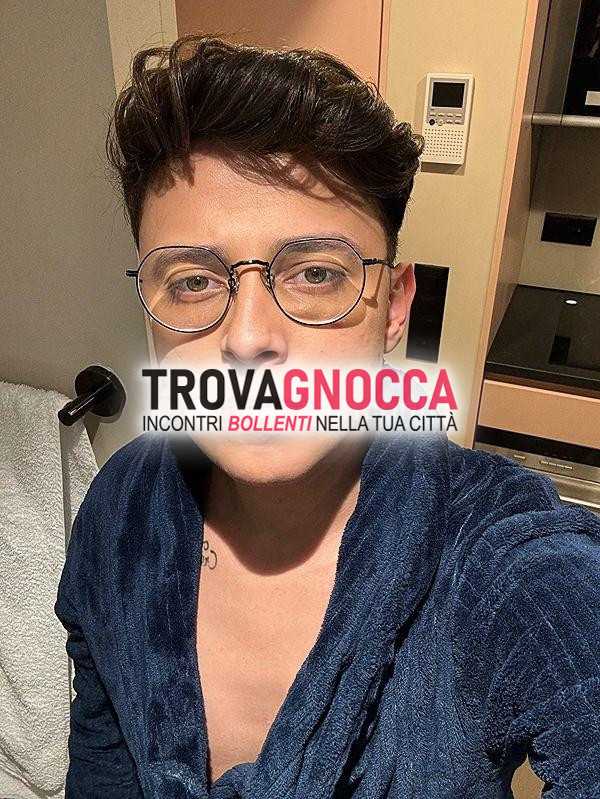 😋 ragazzo disponibile estremamente eccitato e po' vizioso attivo e versatile ho 23 anni e misuro 21cm 🍆💦