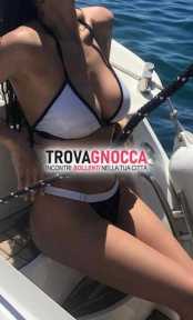 chiara italiana quarantenne senza limiti propone massaggi erotici e preliminari incredibili un'esperienza che rimarrÀ nel tuo cuore